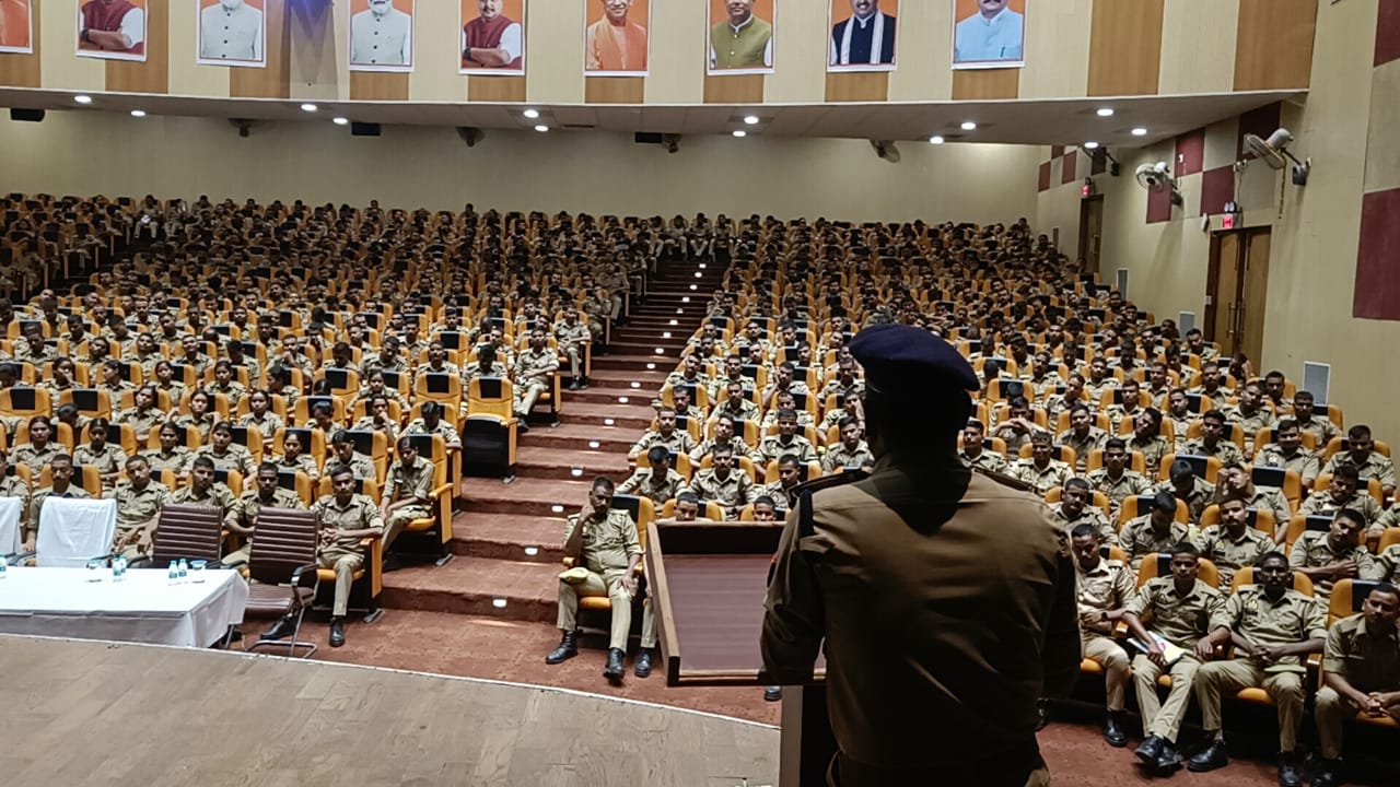 1239 नए आरक्षियों के लिए कार्यशाला आयोजित, जिम्मेदारी और संवेदनशीलता पर दिया गया जोर