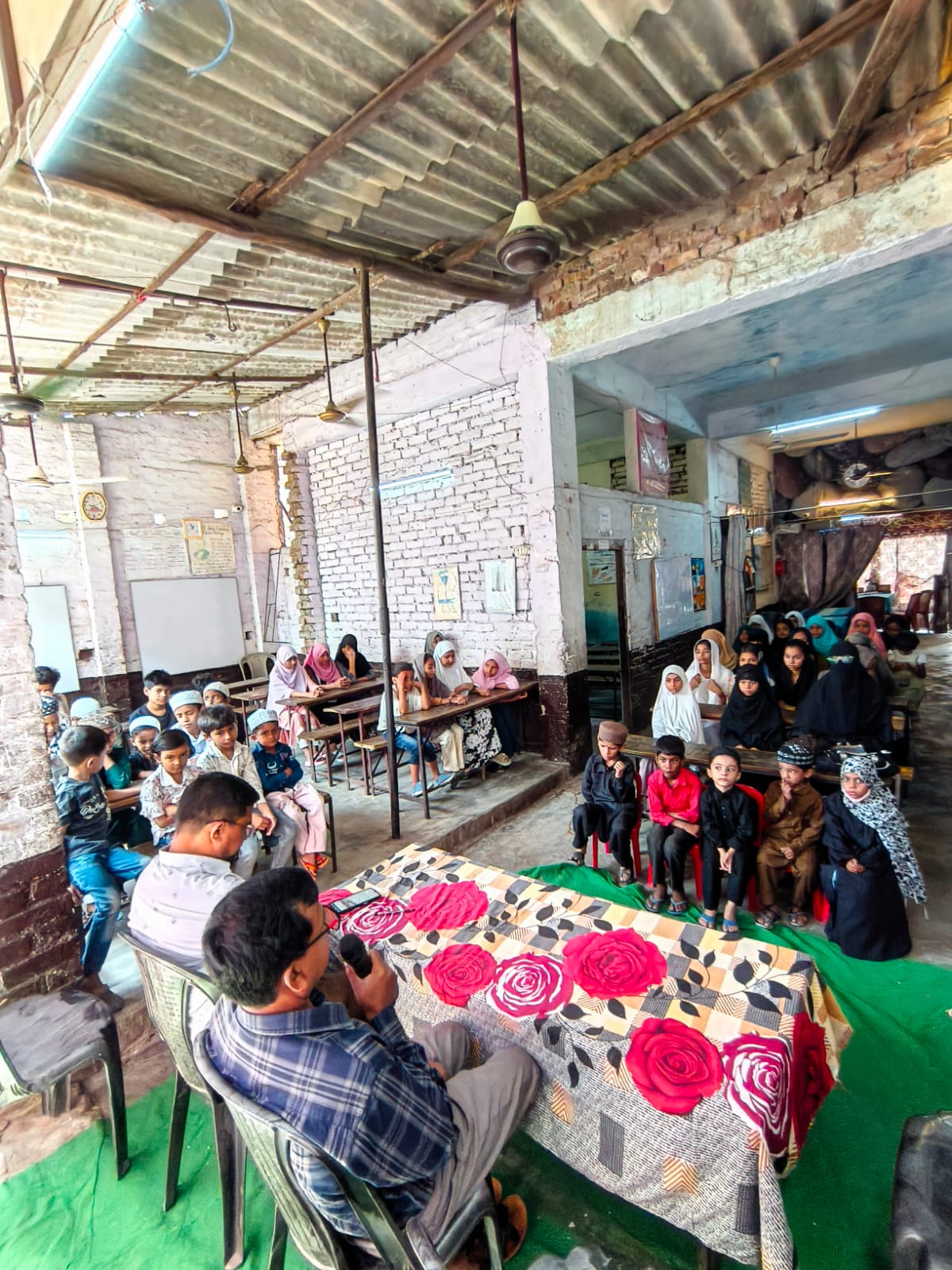 माता-पिता का सम्मान करने वाली औलाद जीवन में सफलता पाती है : अली अहमद